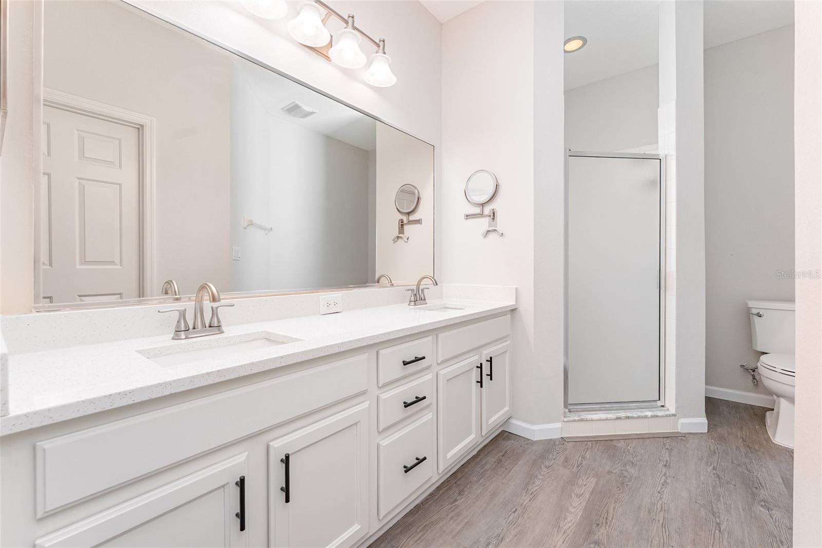 Image 17 of 44 For 225 High Vista Drive