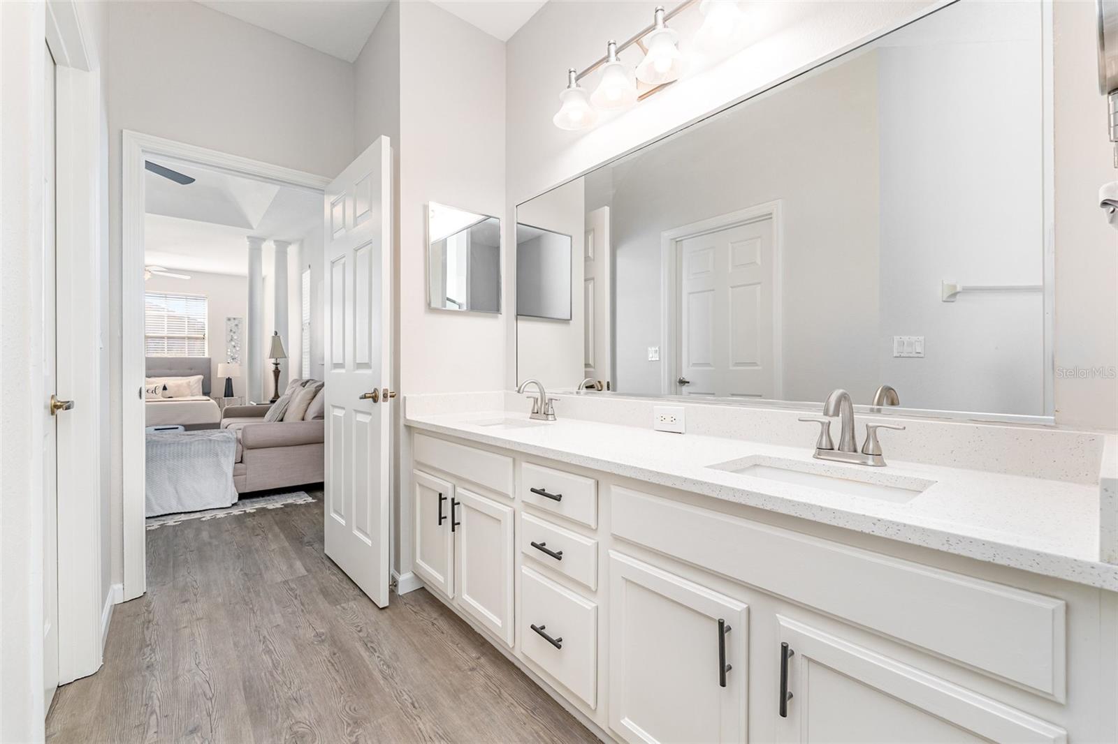 Image 18 of 44 For 225 High Vista Drive