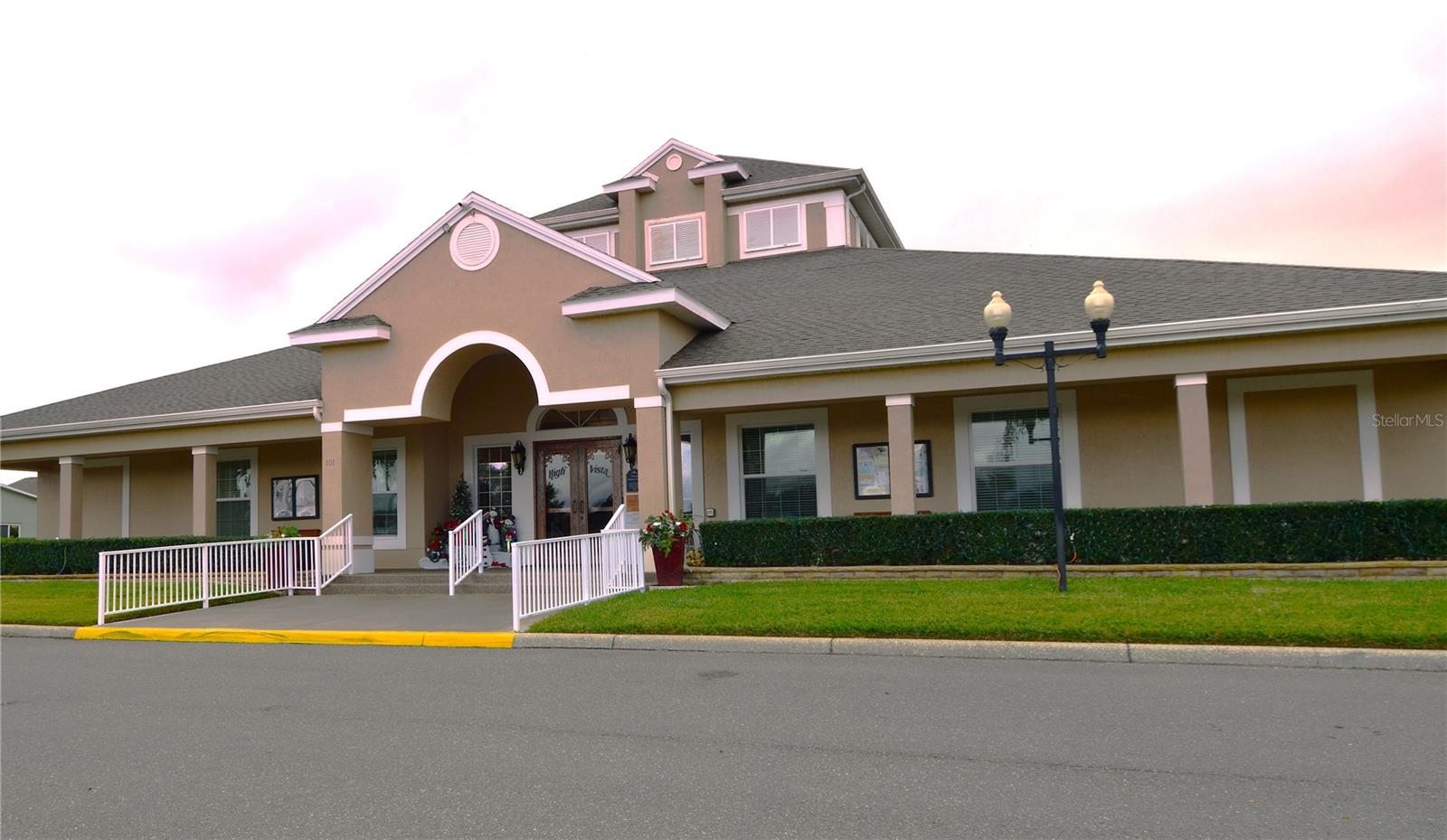 Image 30 of 44 For 225 High Vista Drive