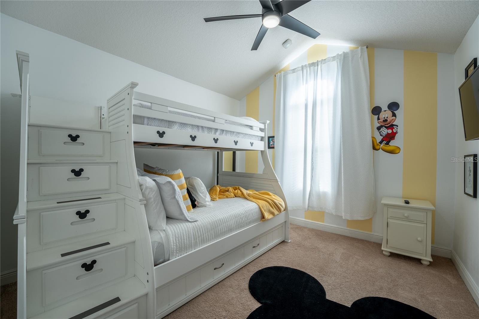 Image 12 of 17 For 8223 Roseville Road