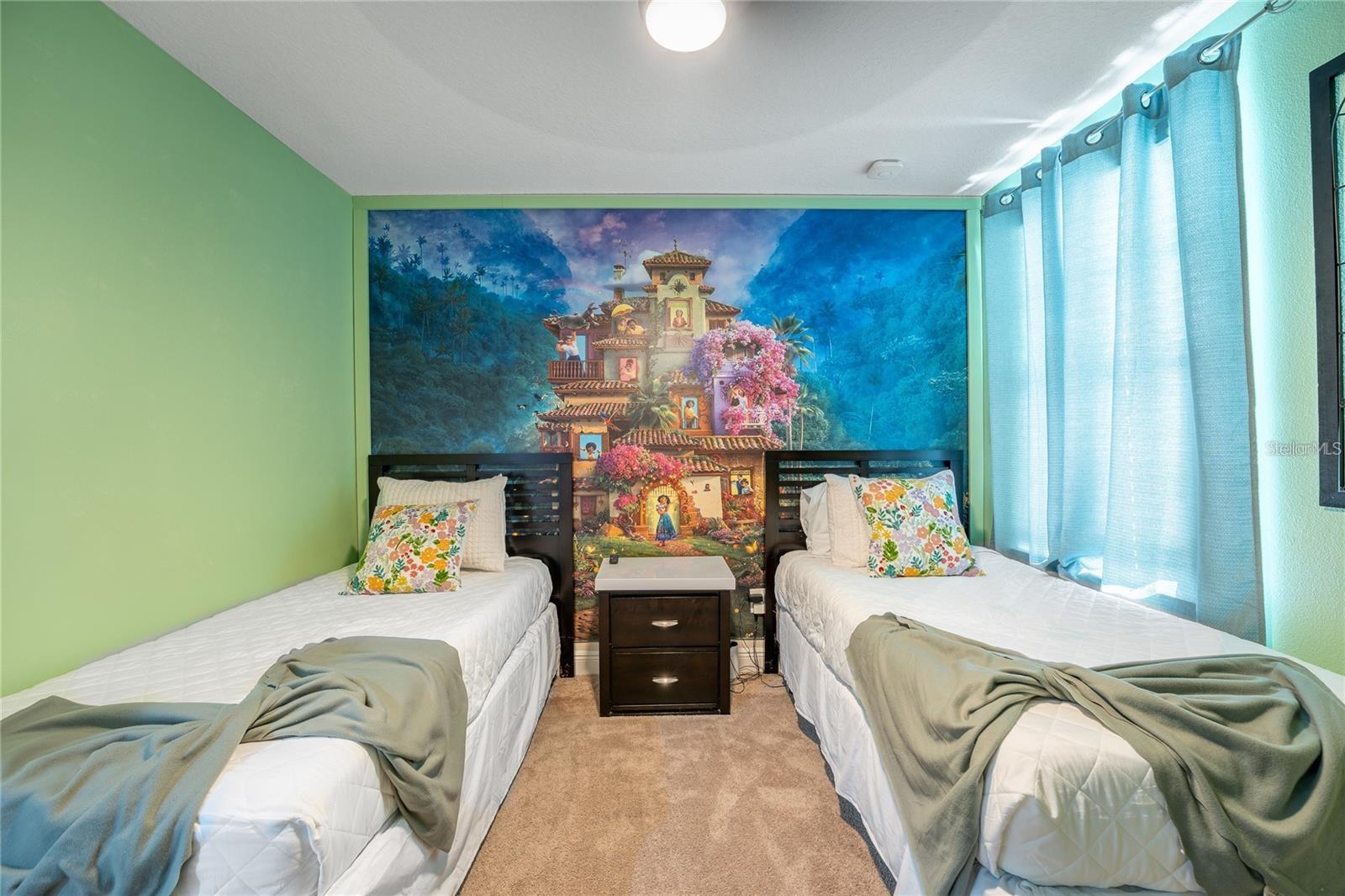 Image 13 of 17 For 8223 Roseville Road