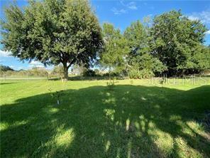 Image 16 of 18 For 11 Woodland Circle