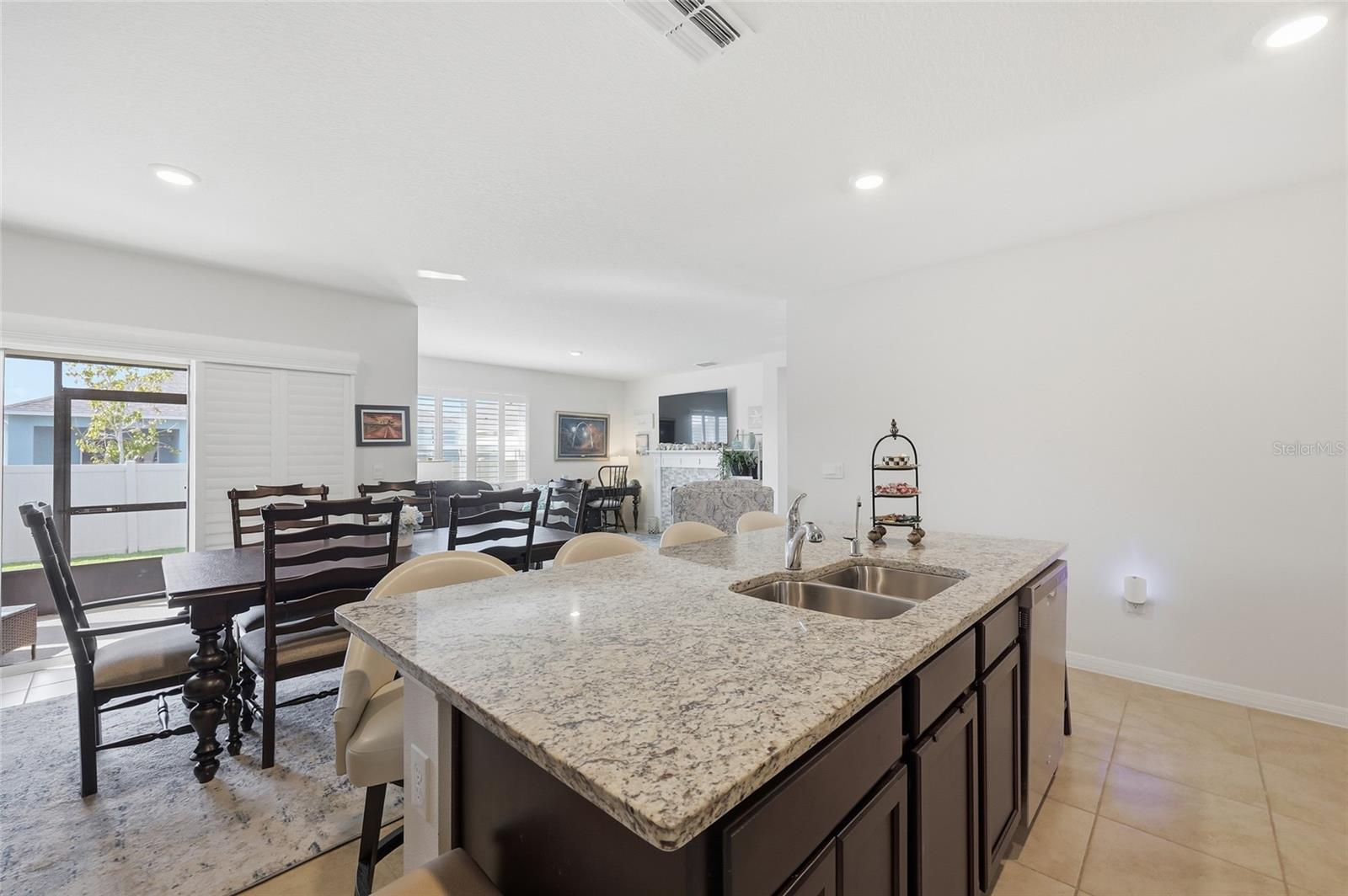 Image 14 of 40 For 1989 Carnostie Road