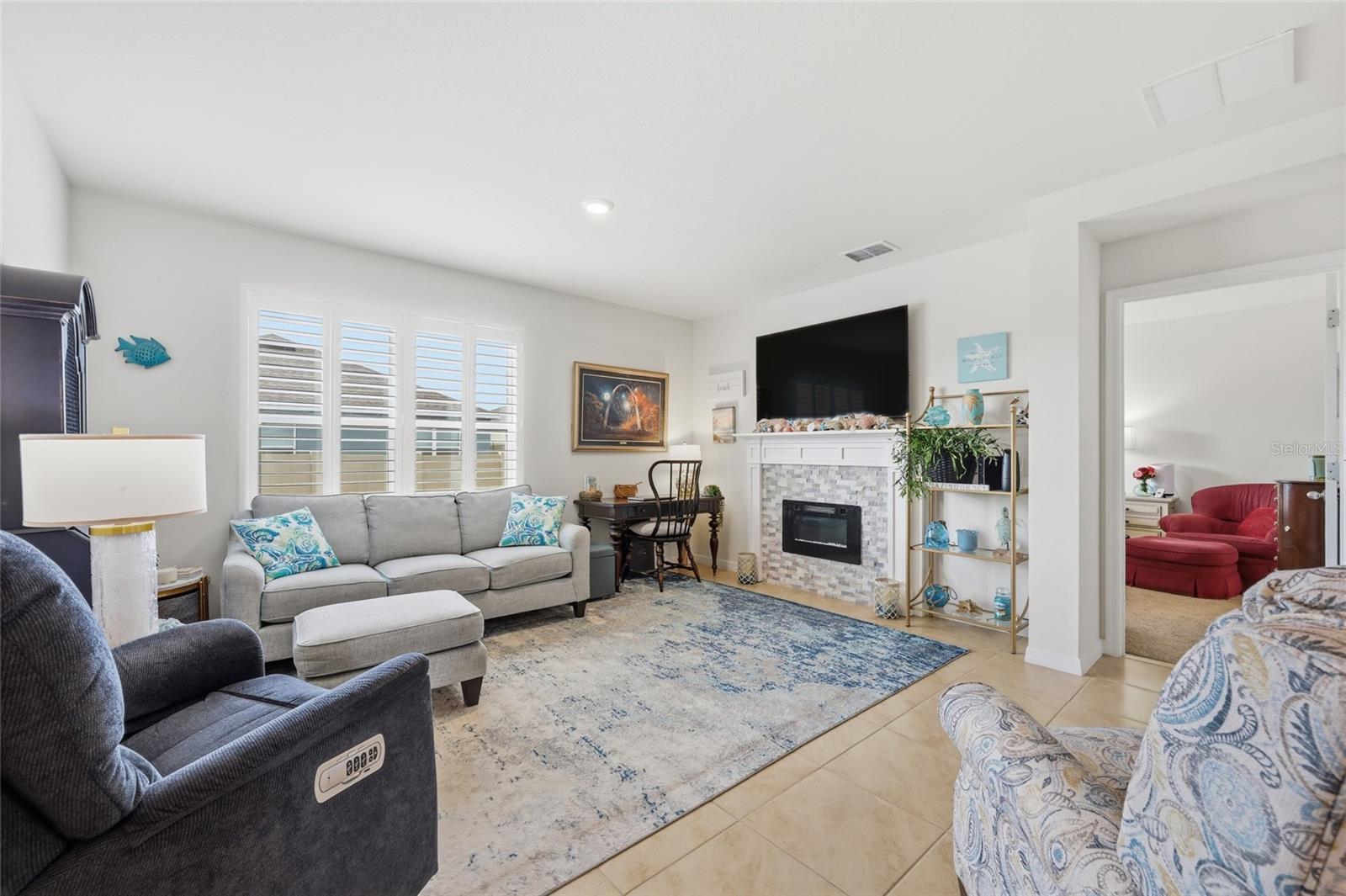 Image 18 of 40 For 1989 Carnostie Road