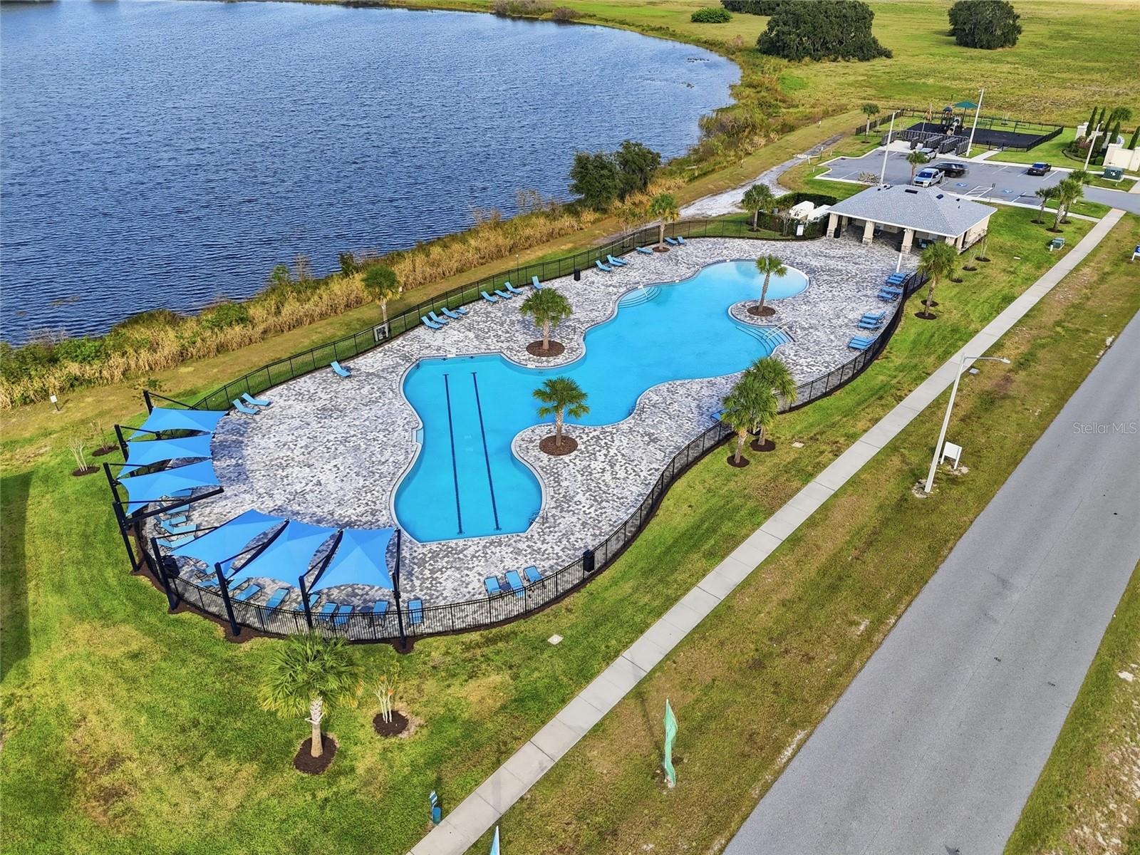 Image 32 of 40 For 1989 Carnostie Road