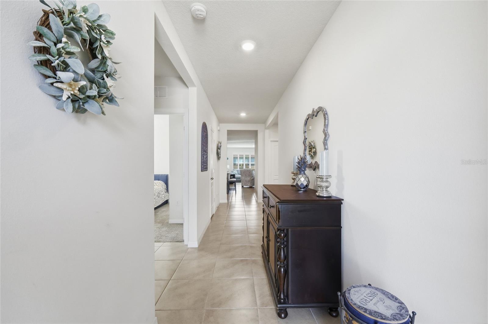 Image 4 of 40 For 1989 Carnostie Road