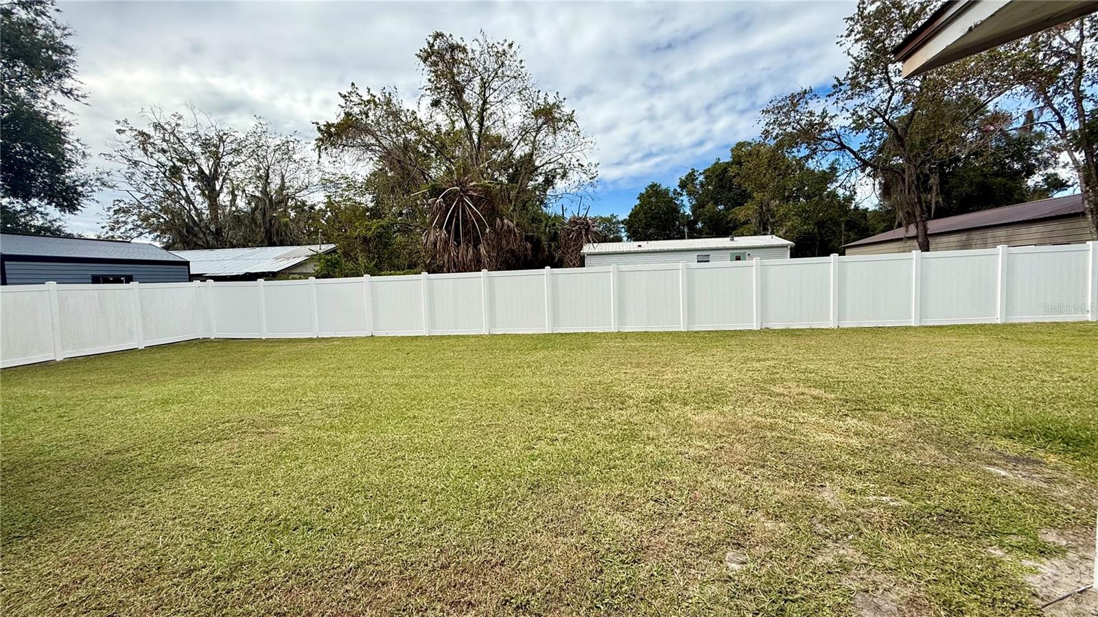 Image 11 of 12 For 207 Mill Street