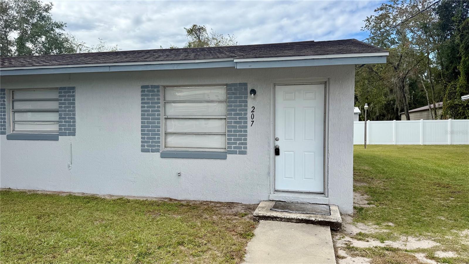 Image 12 of 12 For 207 Mill Street