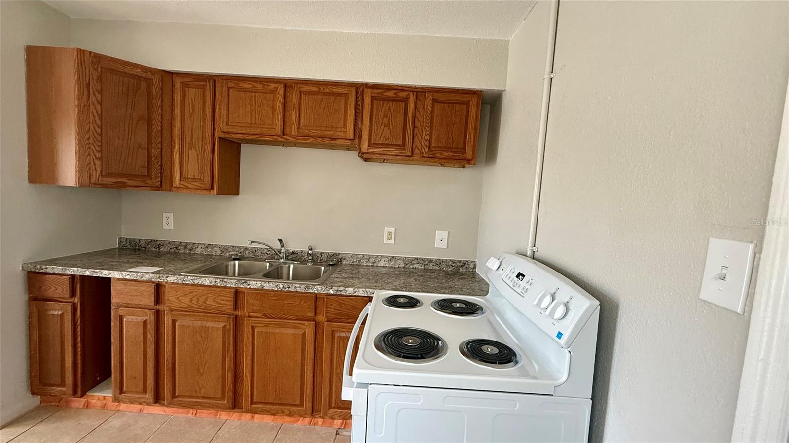 Image 4 of 12 For 207 Mill Street