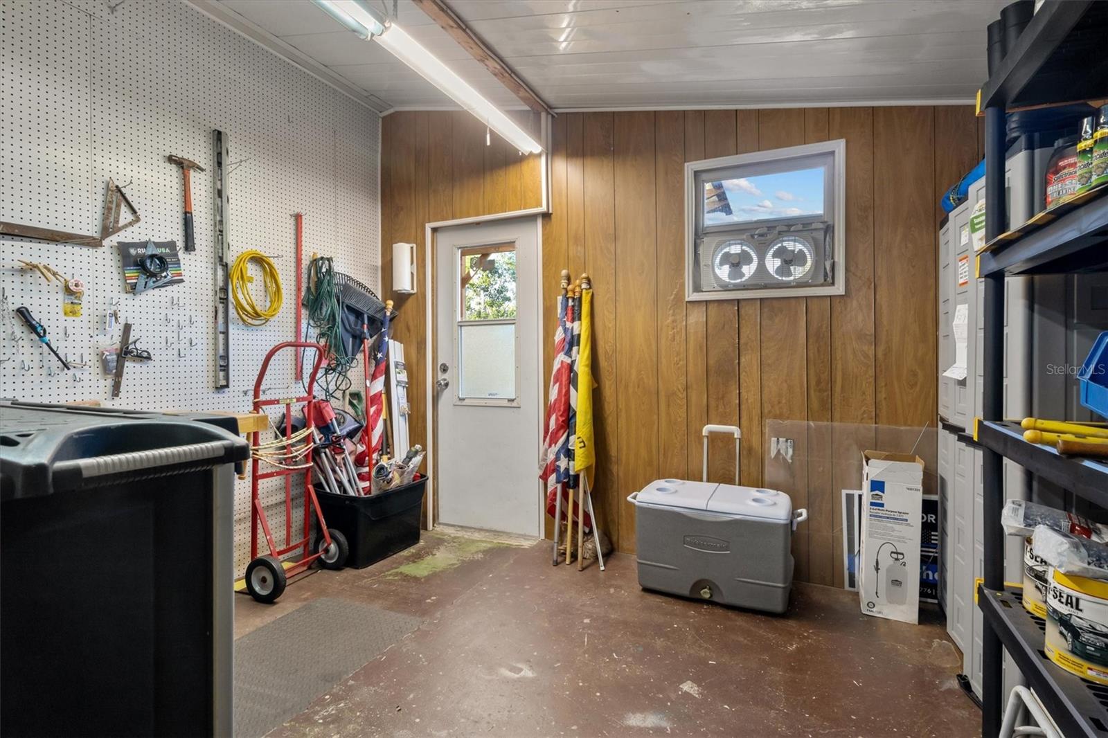 Image 25 of 47 For 4077 Rolling Oaks Drive