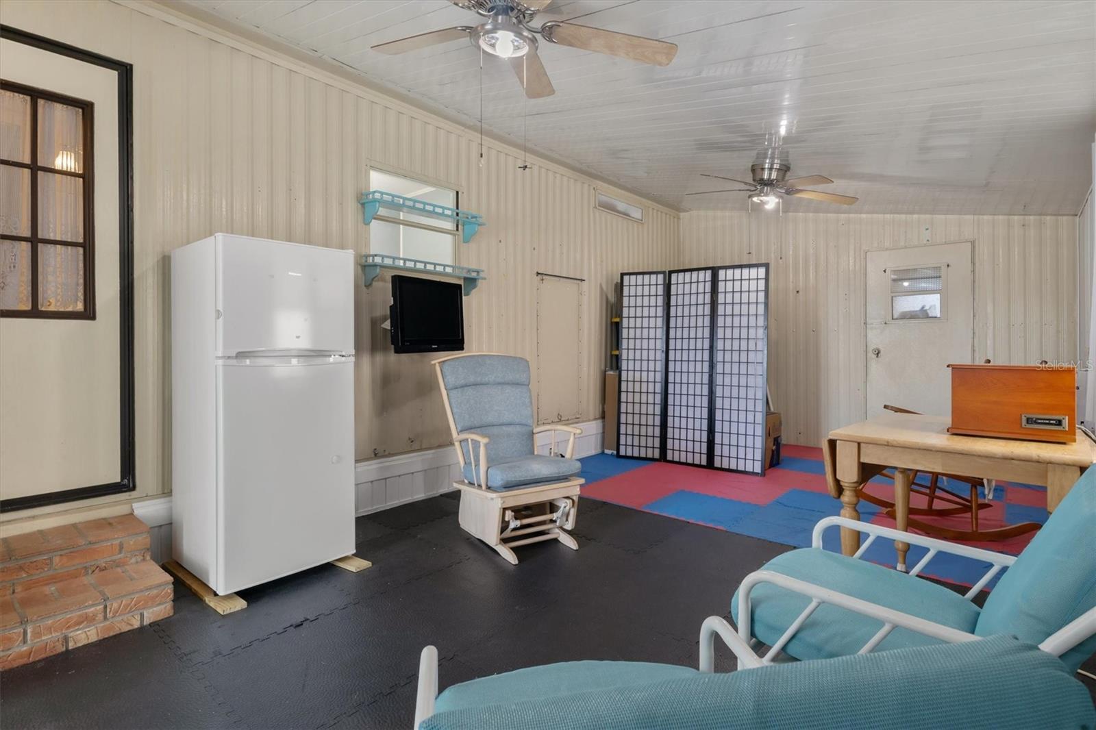 Image 3 of 47 For 4077 Rolling Oaks Drive