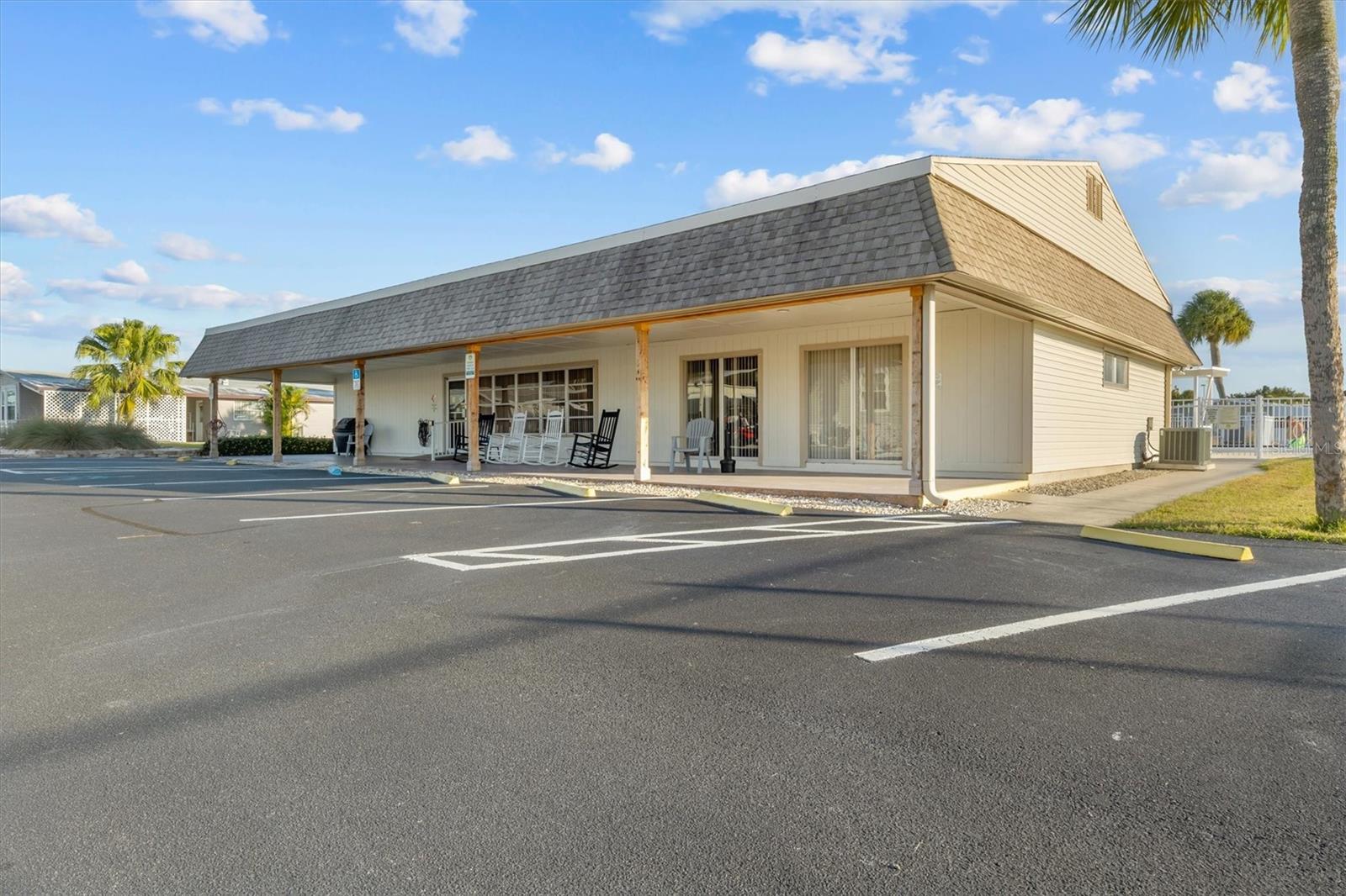 Image 31 of 47 For 4077 Rolling Oaks Drive