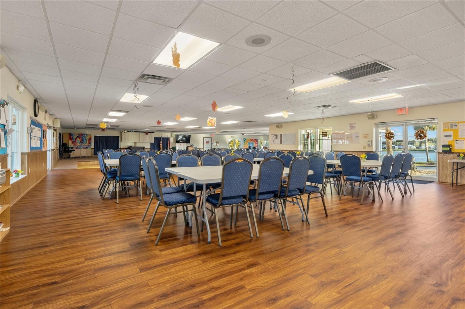 Image 32 of 47 For 4077 Rolling Oaks Drive