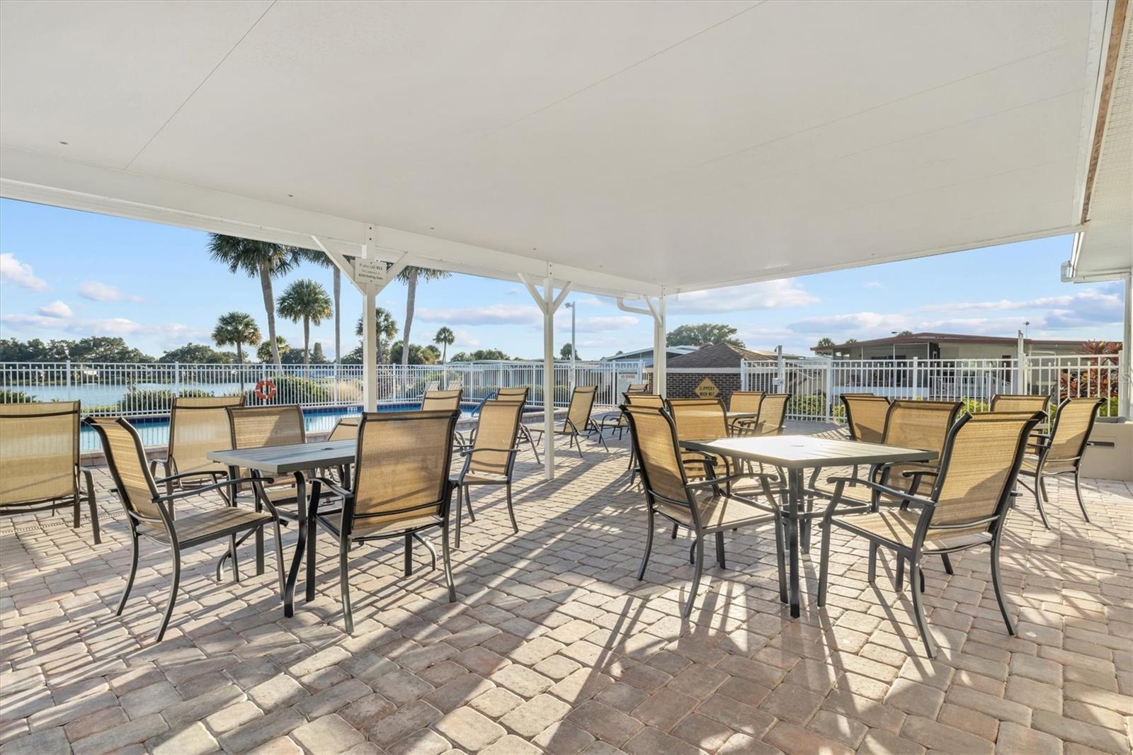 Image 34 of 47 For 4077 Rolling Oaks Drive