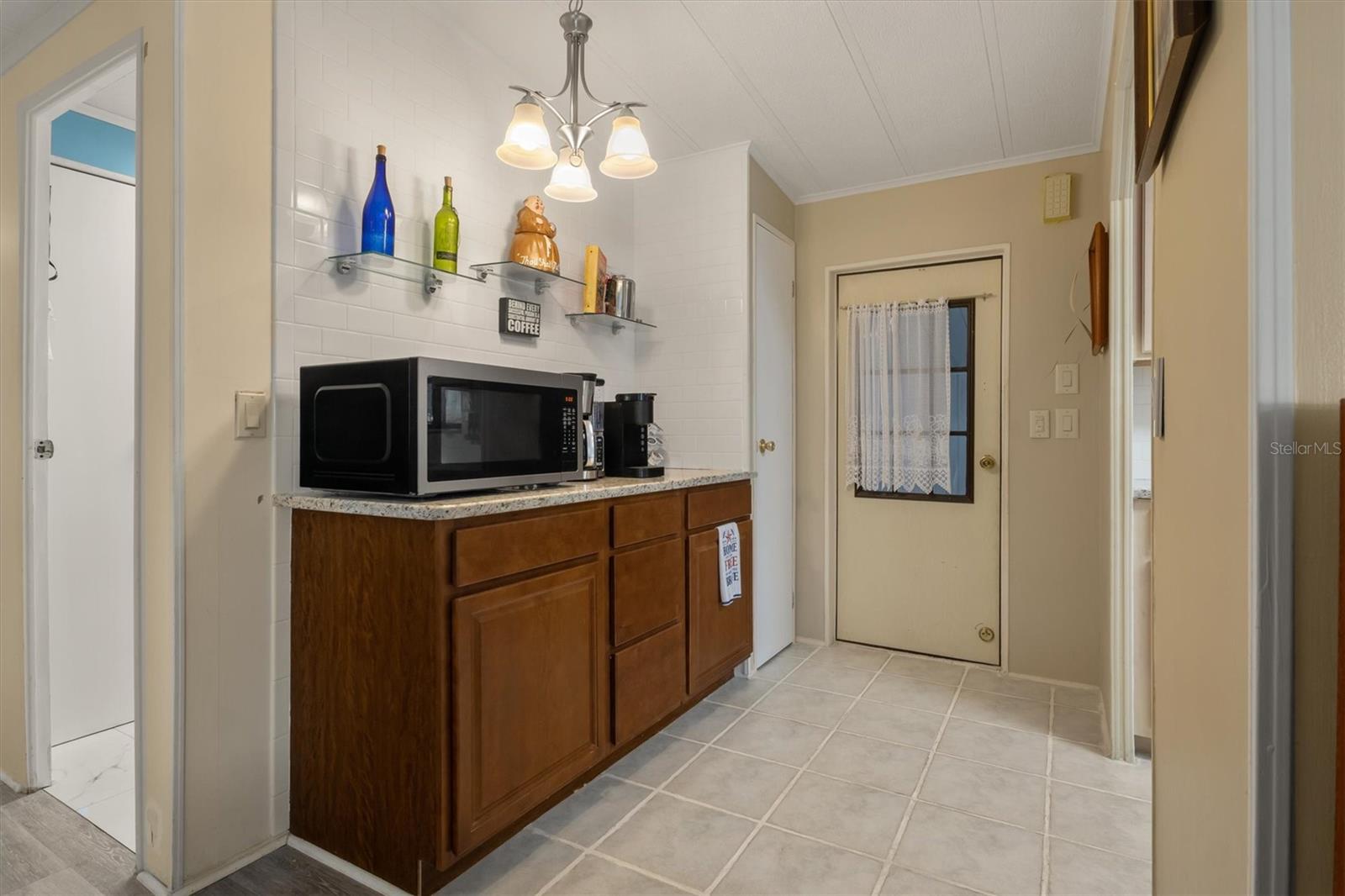 Image 5 of 47 For 4077 Rolling Oaks Drive