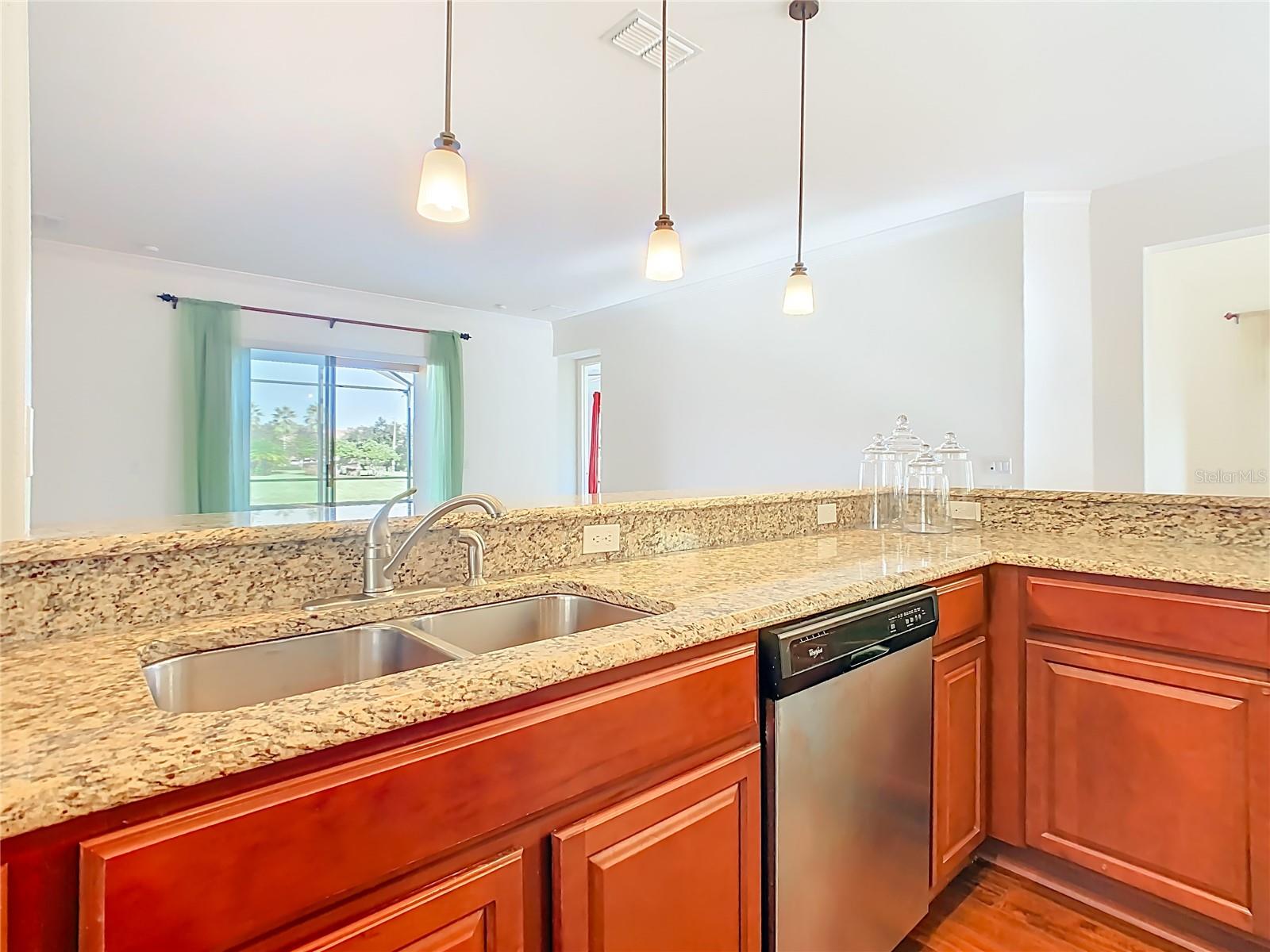 Image 15 of 61 For 650 Carmel Lane