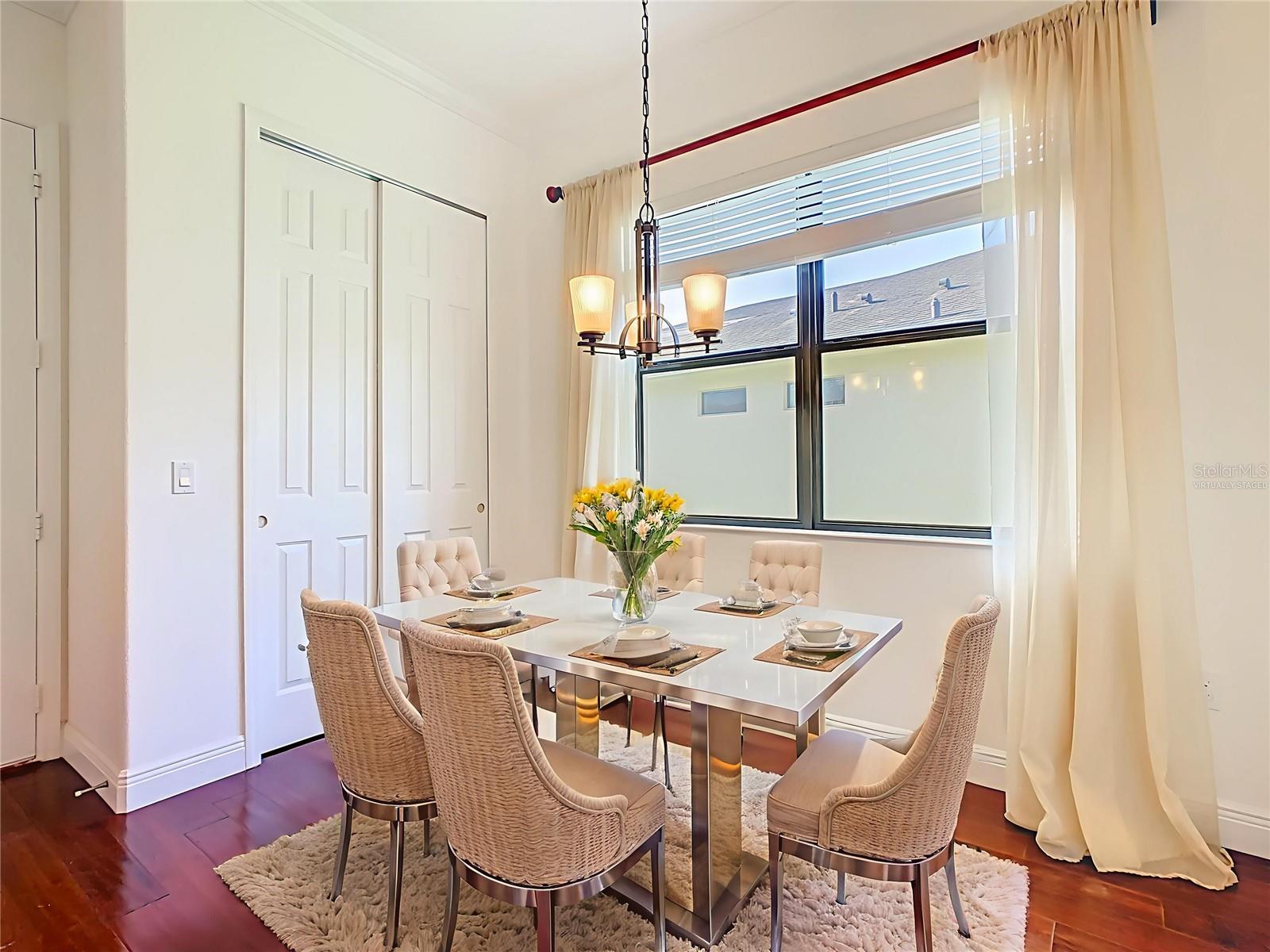 Image 19 of 61 For 650 Carmel Lane