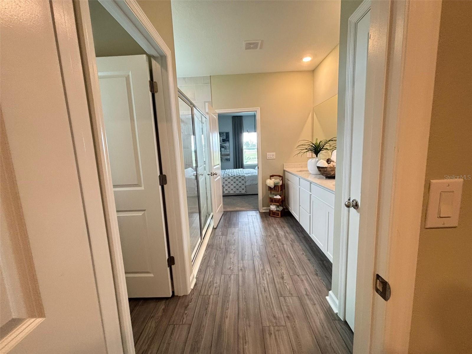 Image 15 of 17 For 4783 83rd Loop