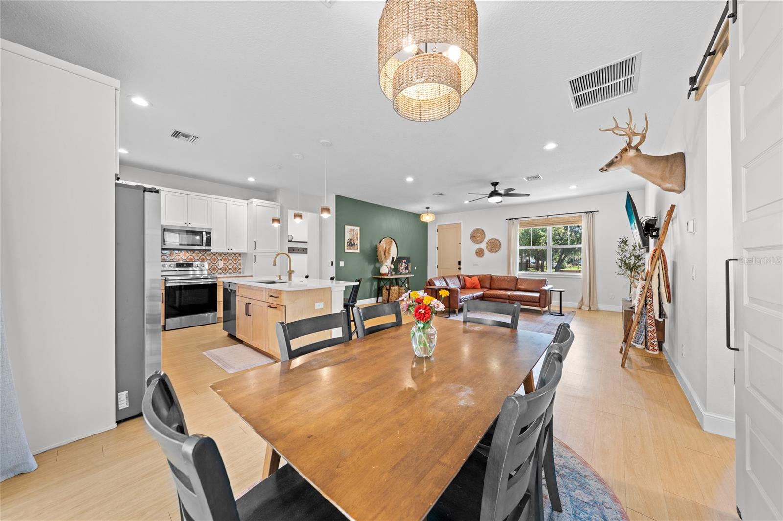 Image 19 of 55 For 6355 Jess Court