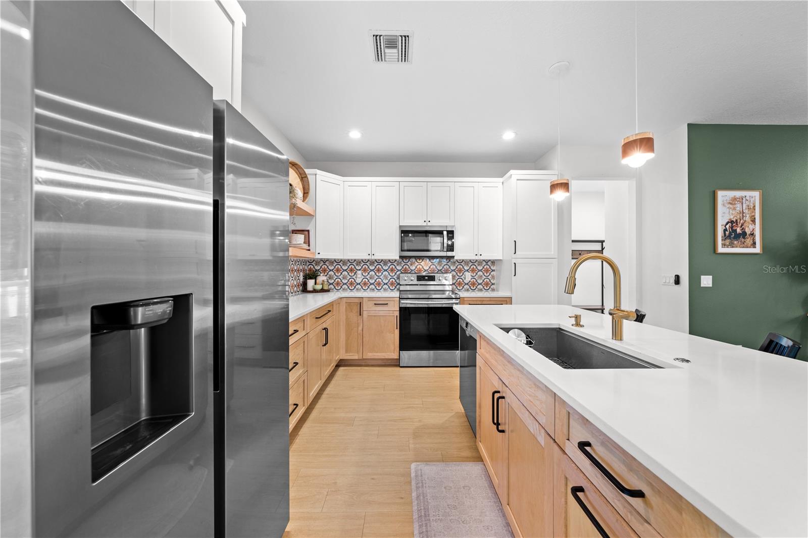 Image 21 of 55 For 6355 Jess Court