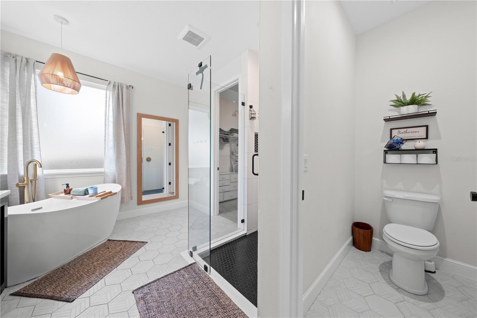 Image 32 of 55 For 6355 Jess Court