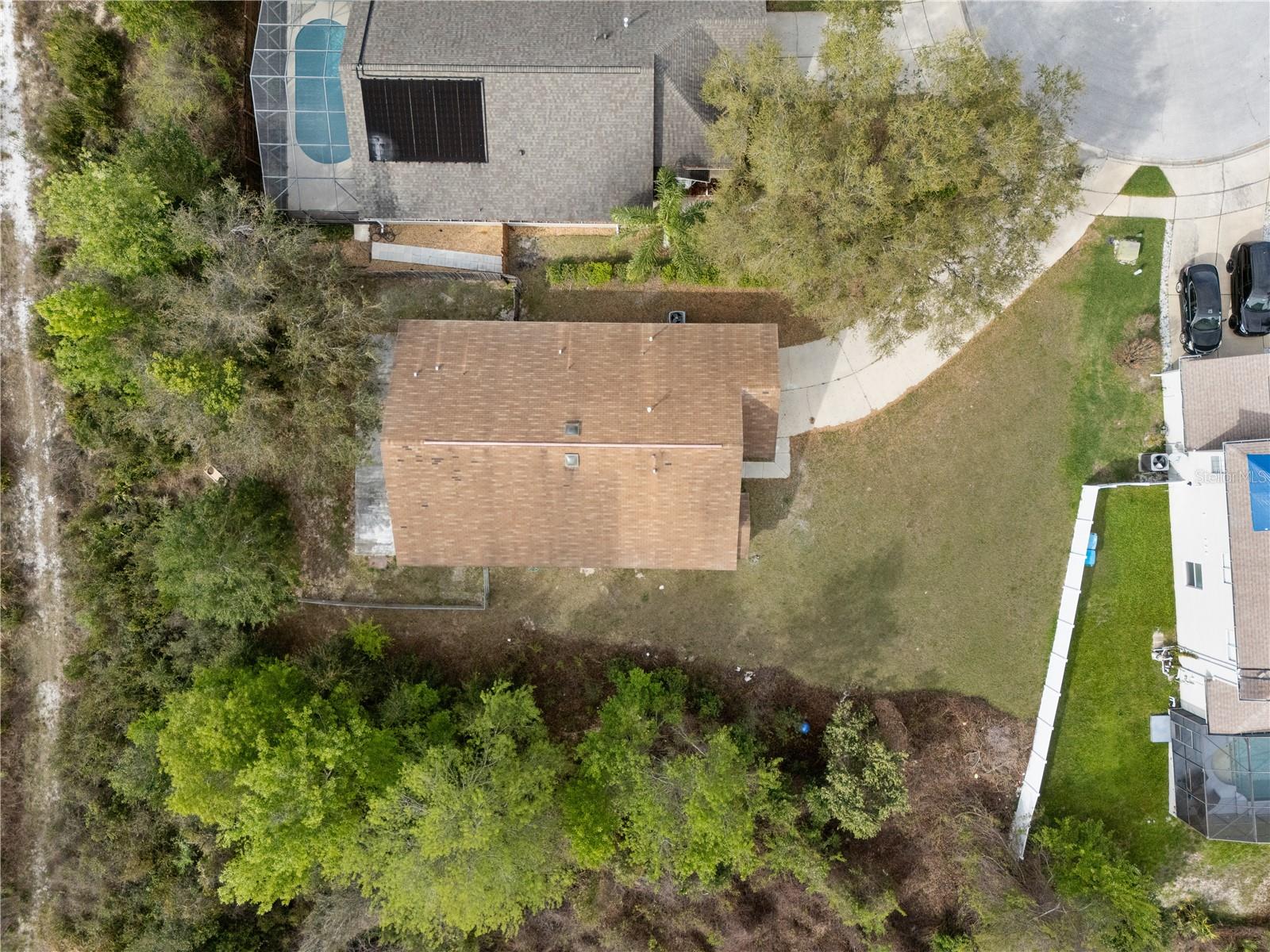 Listing photo id 3 for 3193 Verbena Court