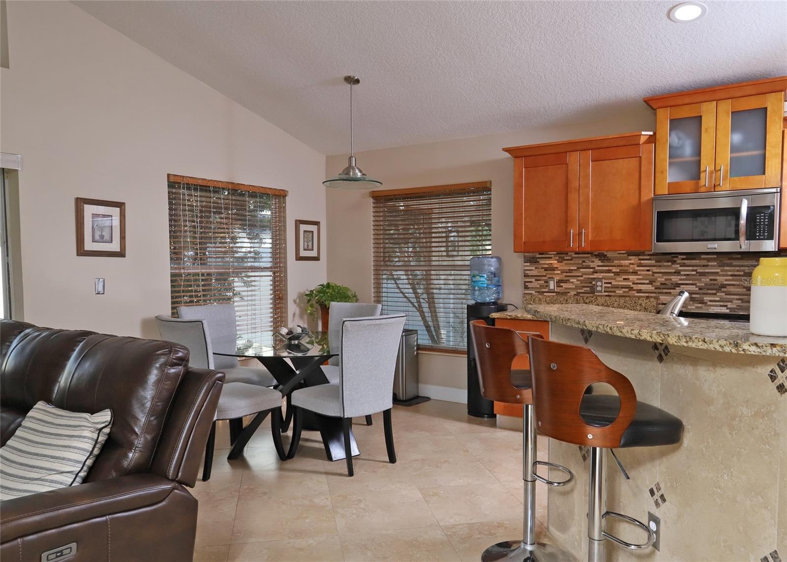 Image 31 of 47 For 467 Tess Court