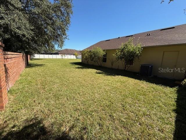 Image 39 of 47 For 467 Tess Court