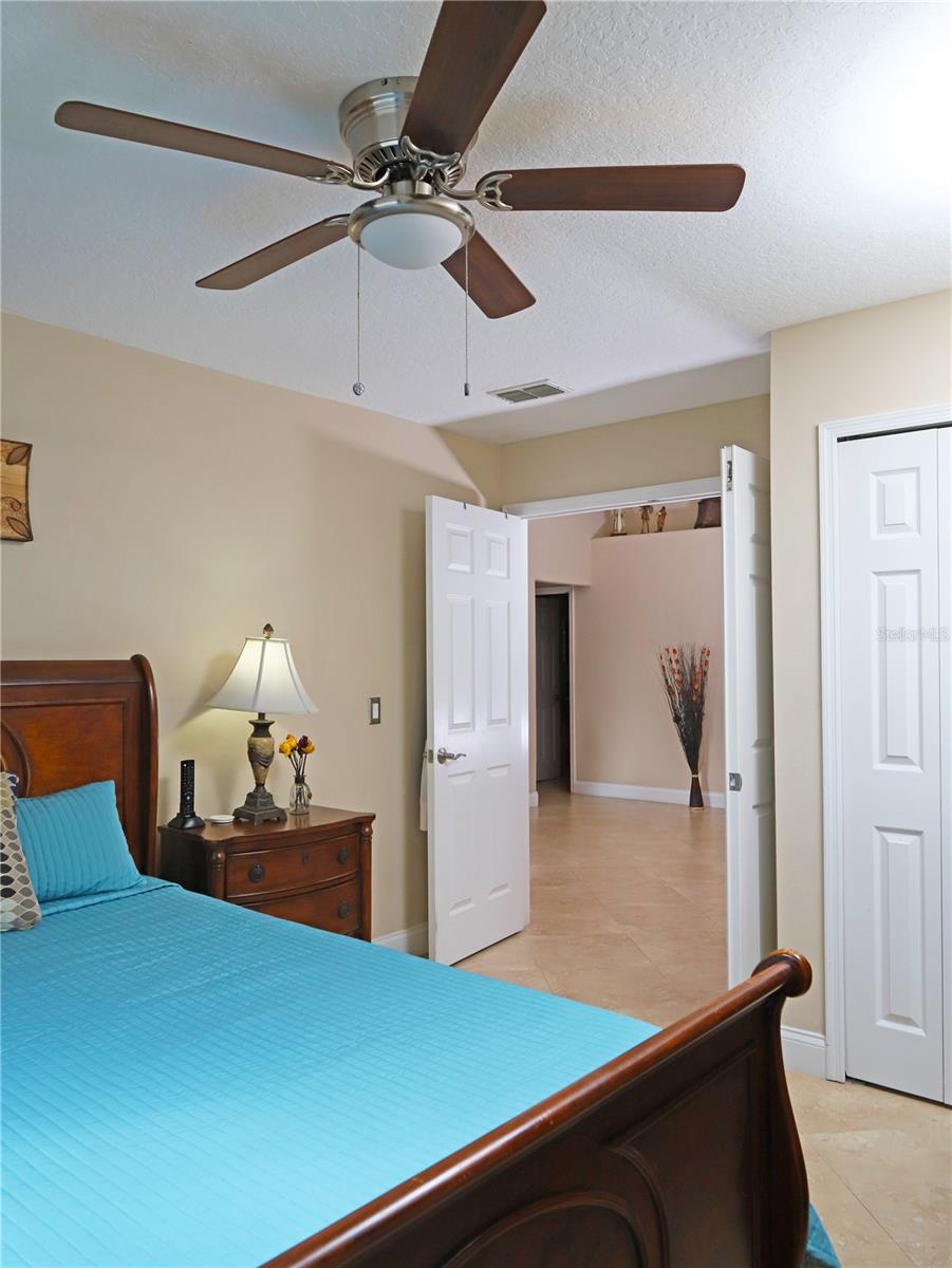 Image 4 of 47 For 467 Tess Court