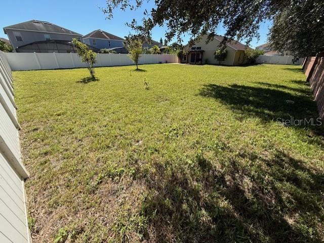 Image 42 of 47 For 467 Tess Court