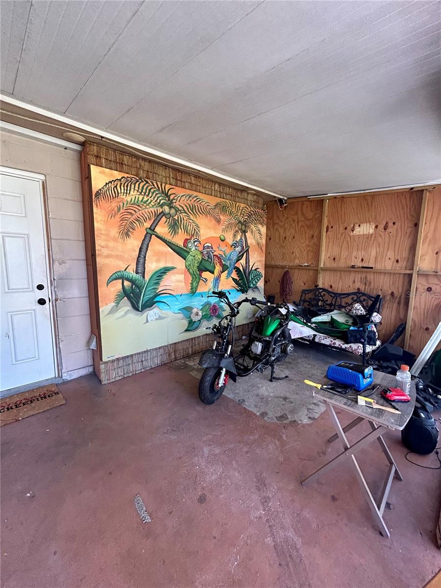 Image 12 of 20 For 2515 Beaumont Avenue