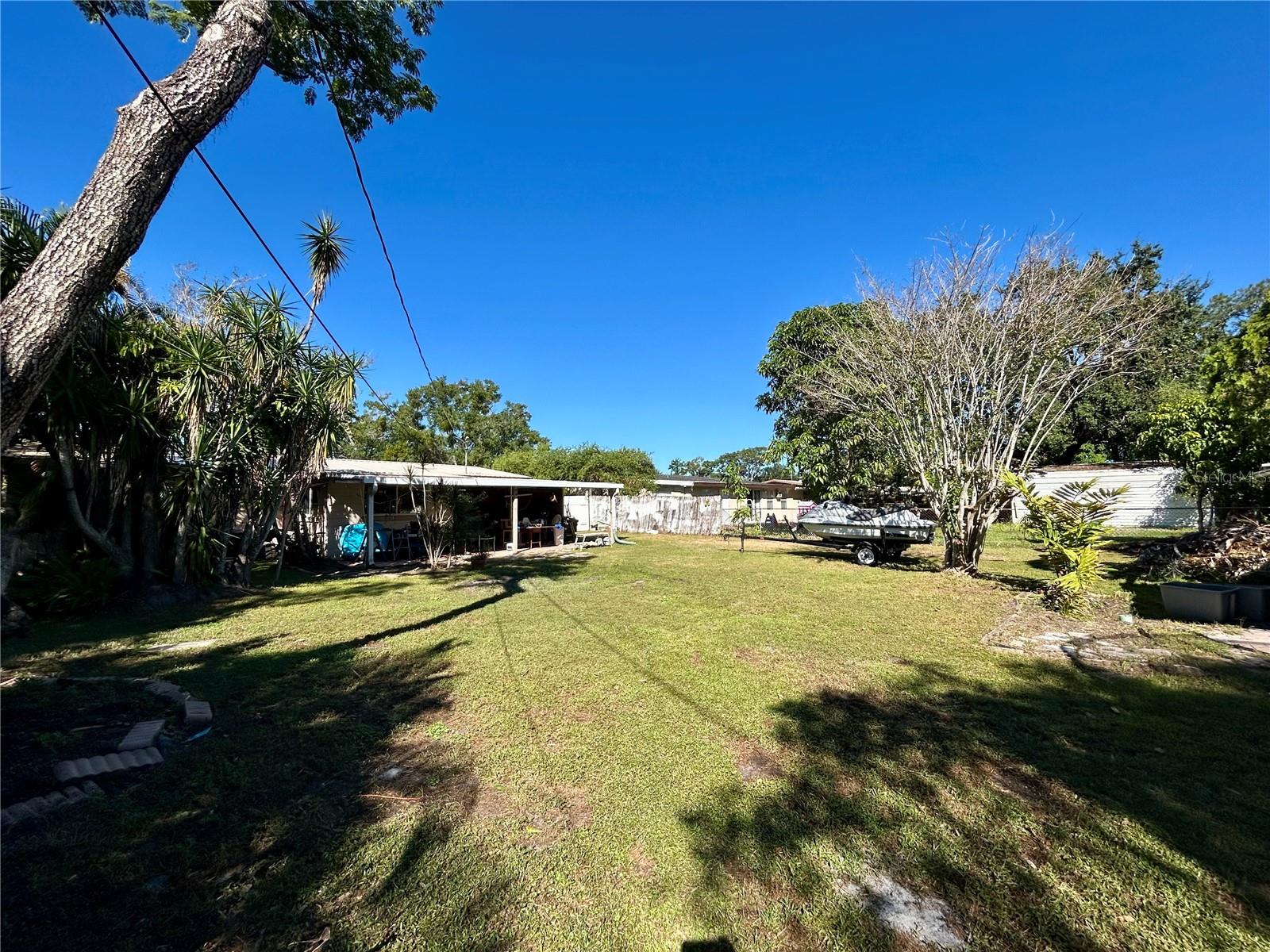 Image 14 of 20 For 2515 Beaumont Avenue