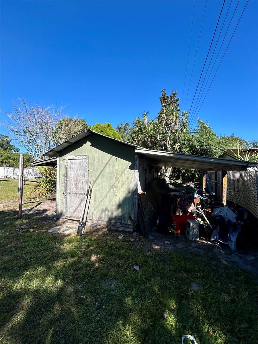 Image 19 of 20 For 2515 Beaumont Avenue