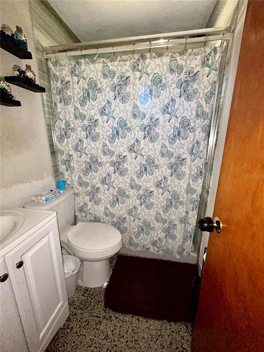 Image 9 of 20 For 2515 Beaumont Avenue