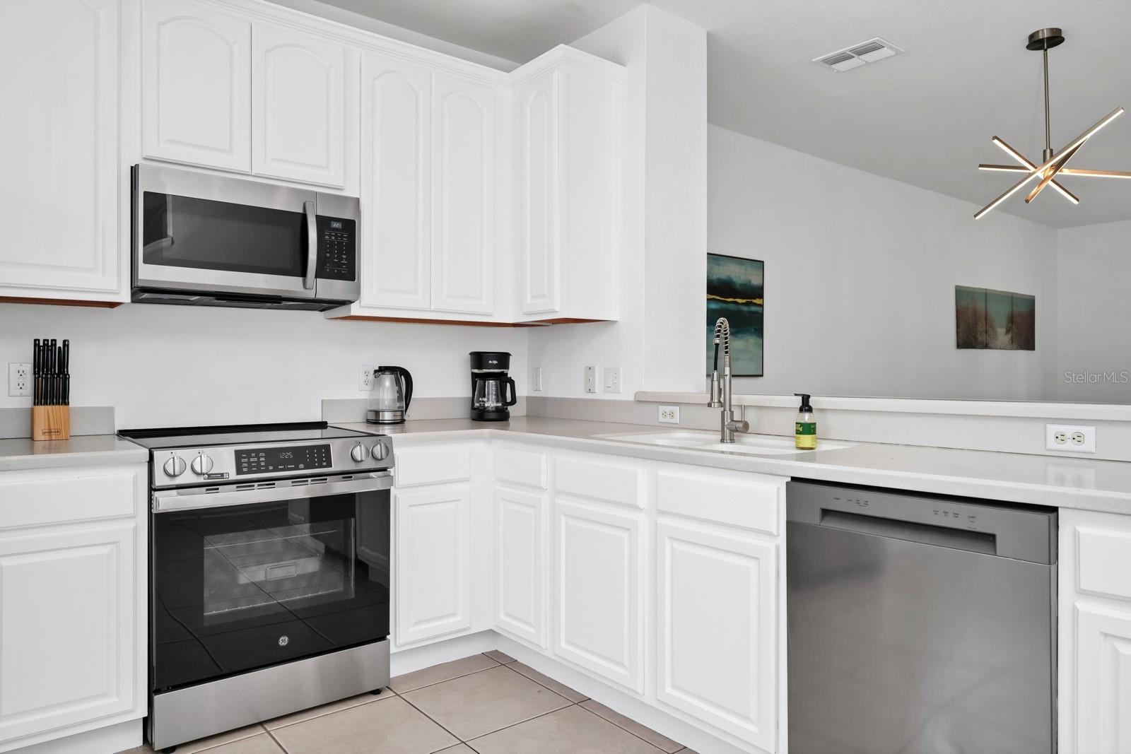 Image 14 of 33 For 4830 Tidecrest Avenue 183