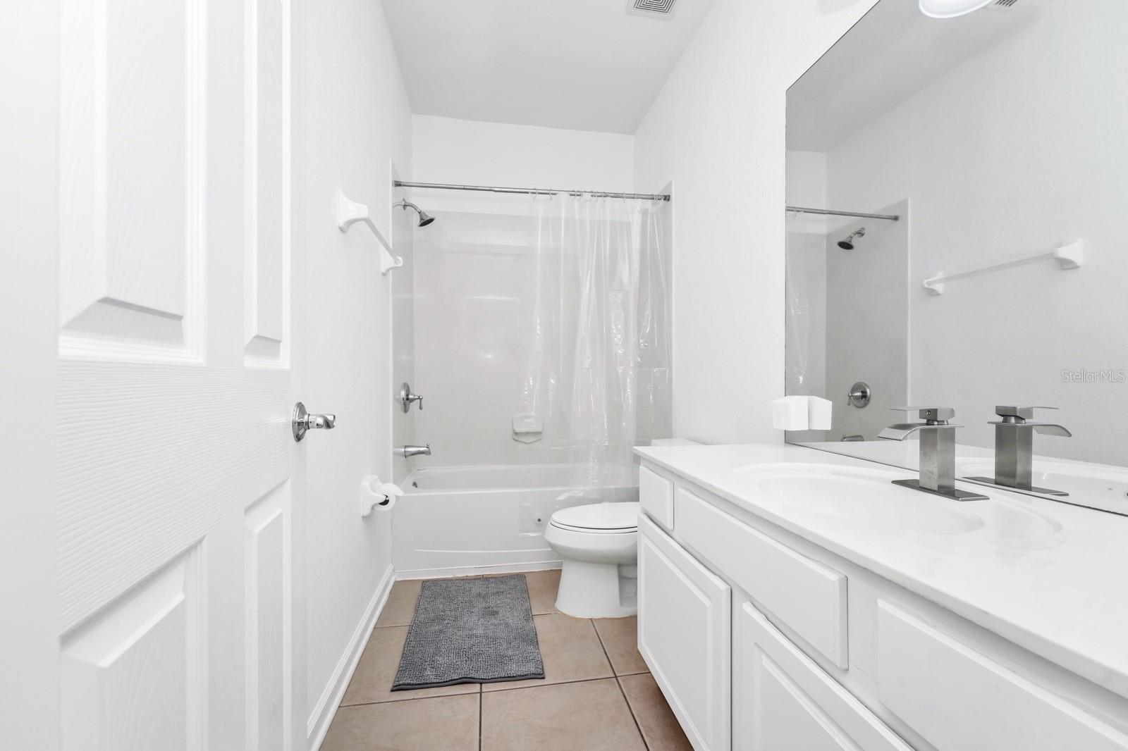 Image 22 of 33 For 4830 Tidecrest Avenue 183