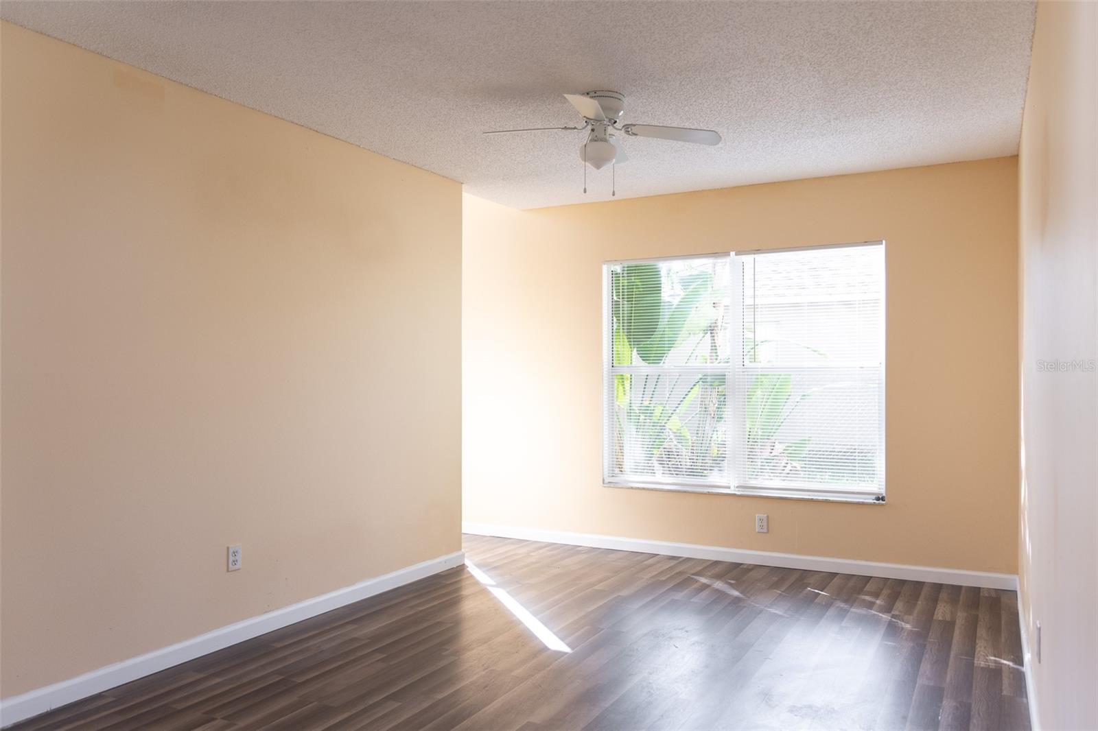 Image 10 of 29 For 638 Kangaroo Drive