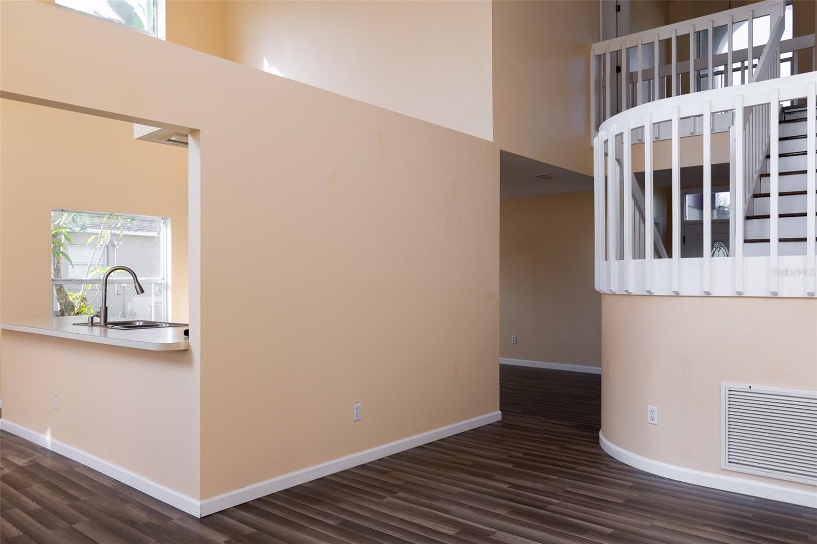 Image 12 of 29 For 638 Kangaroo Drive