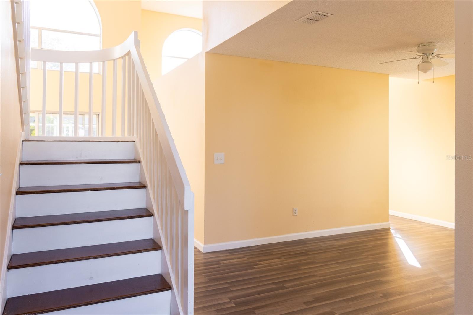 Image 6 of 29 For 638 Kangaroo Drive