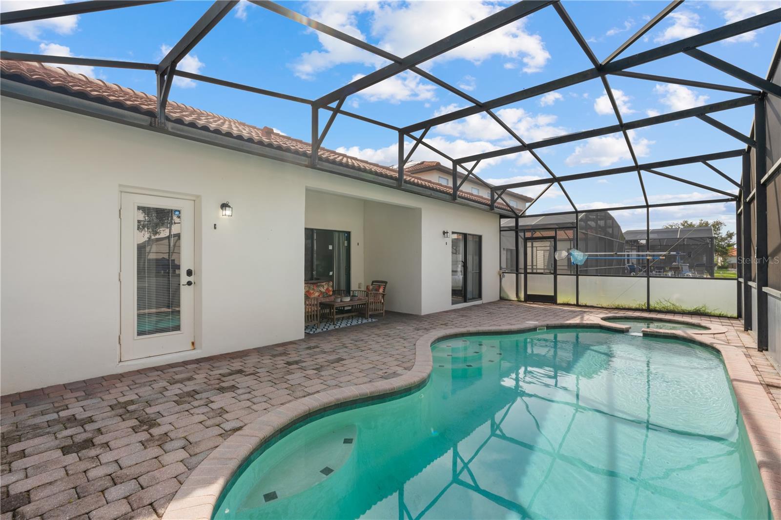 Image 25 of 27 For 16813 Lazy Breeze Loop