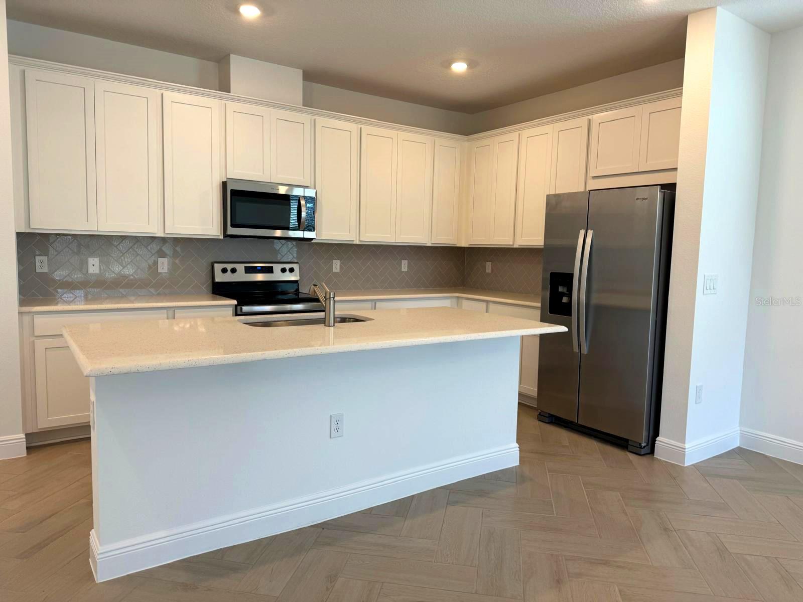 Image 4 of 19 For 2052 Axel Street