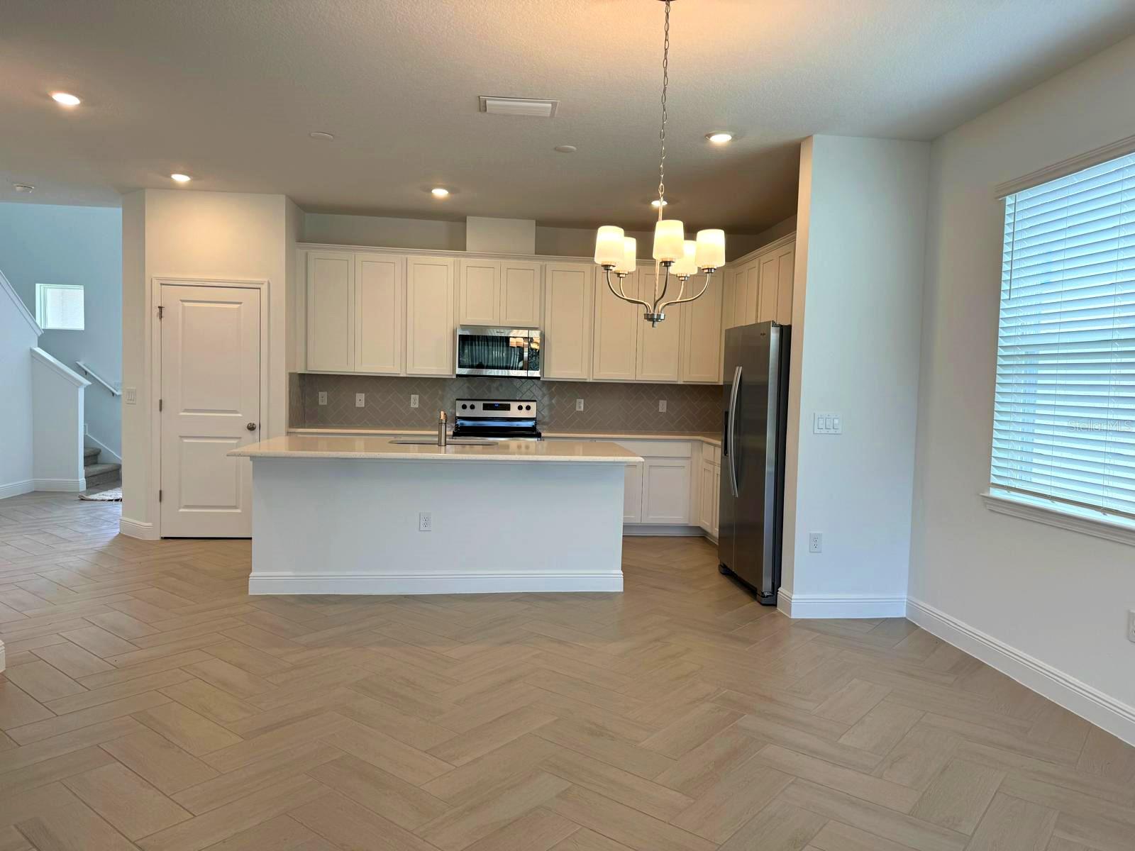 Image 5 of 19 For 2052 Axel Street