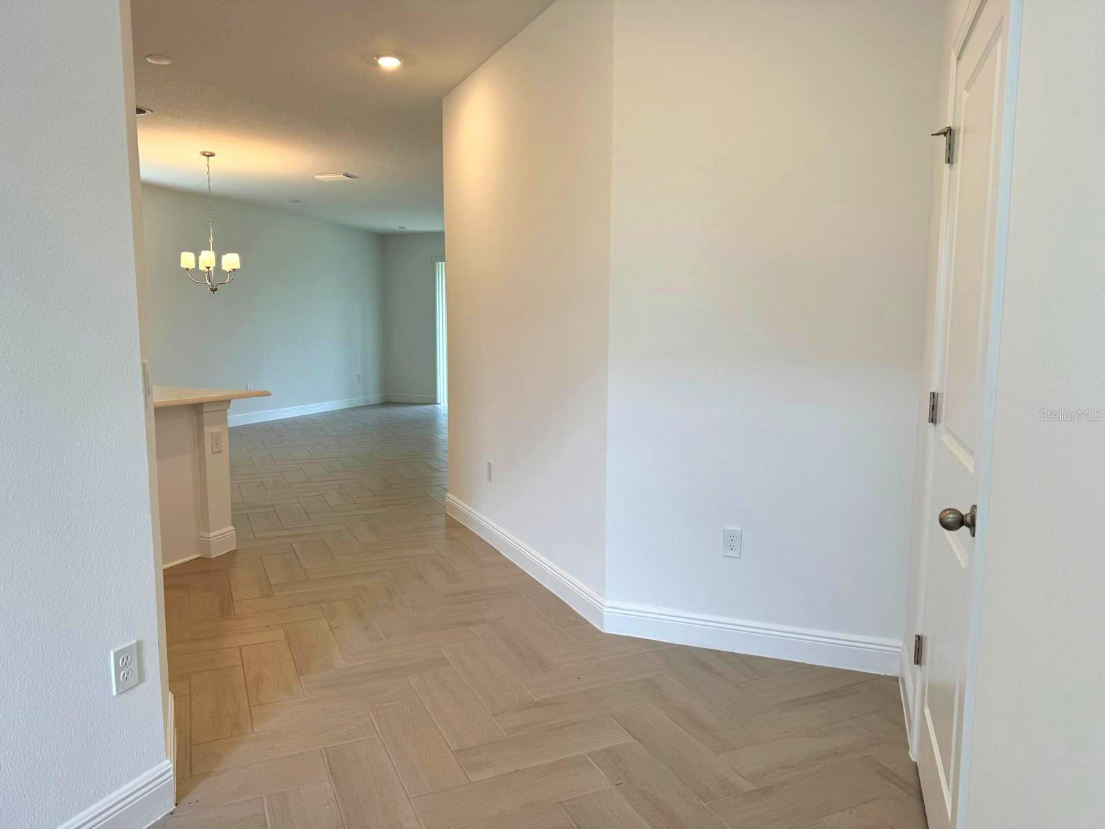 Image 8 of 19 For 2052 Axel Street