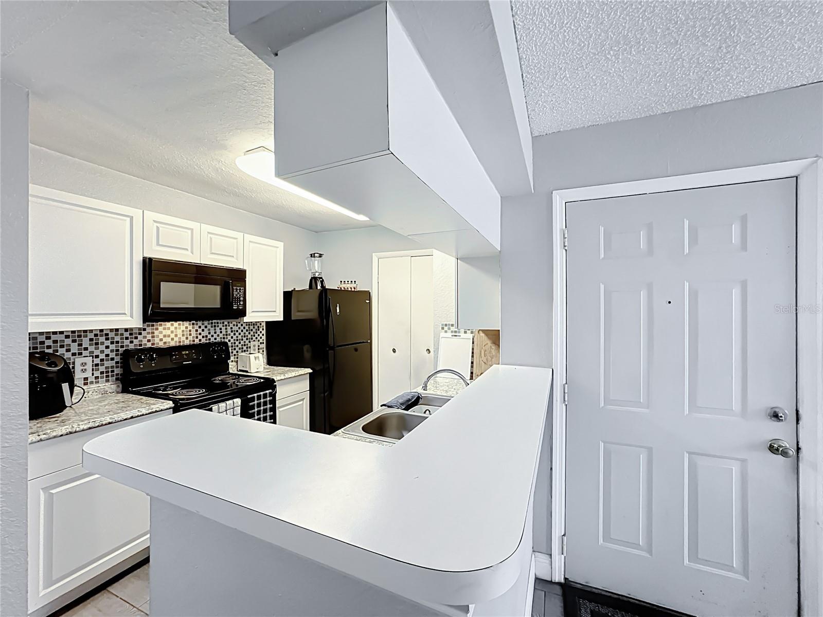 Image 10 of 34 For 4401 Thornbriar Lane 105