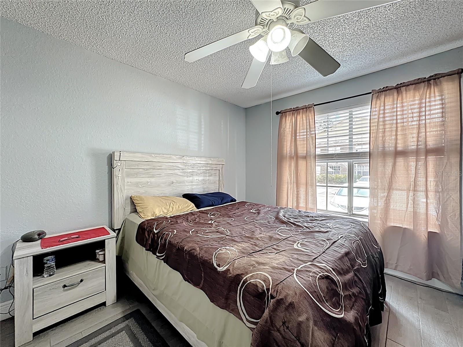 Image 17 of 34 For 4401 Thornbriar Lane 105