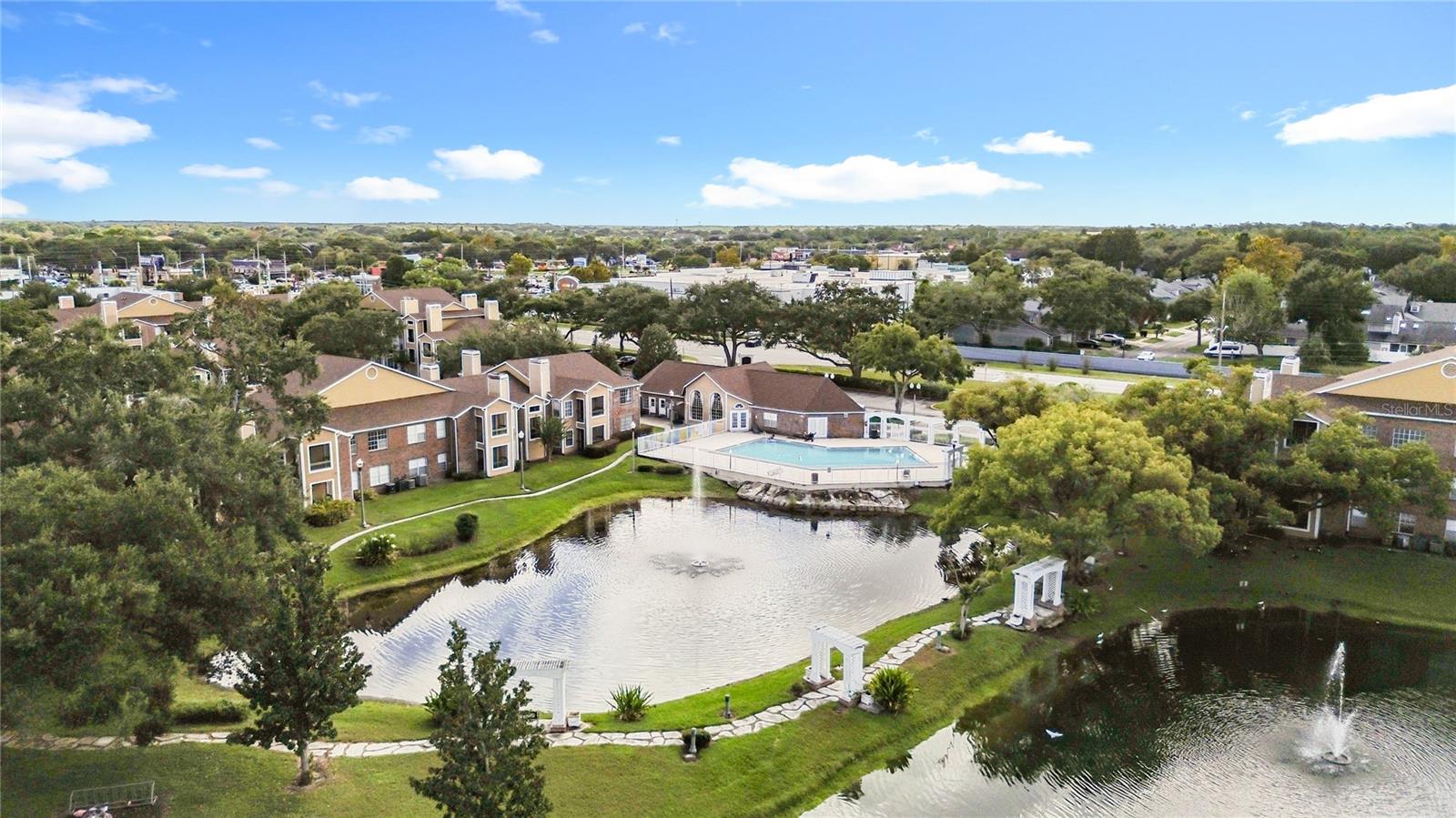 Image 27 of 34 For 4401 Thornbriar Lane 105