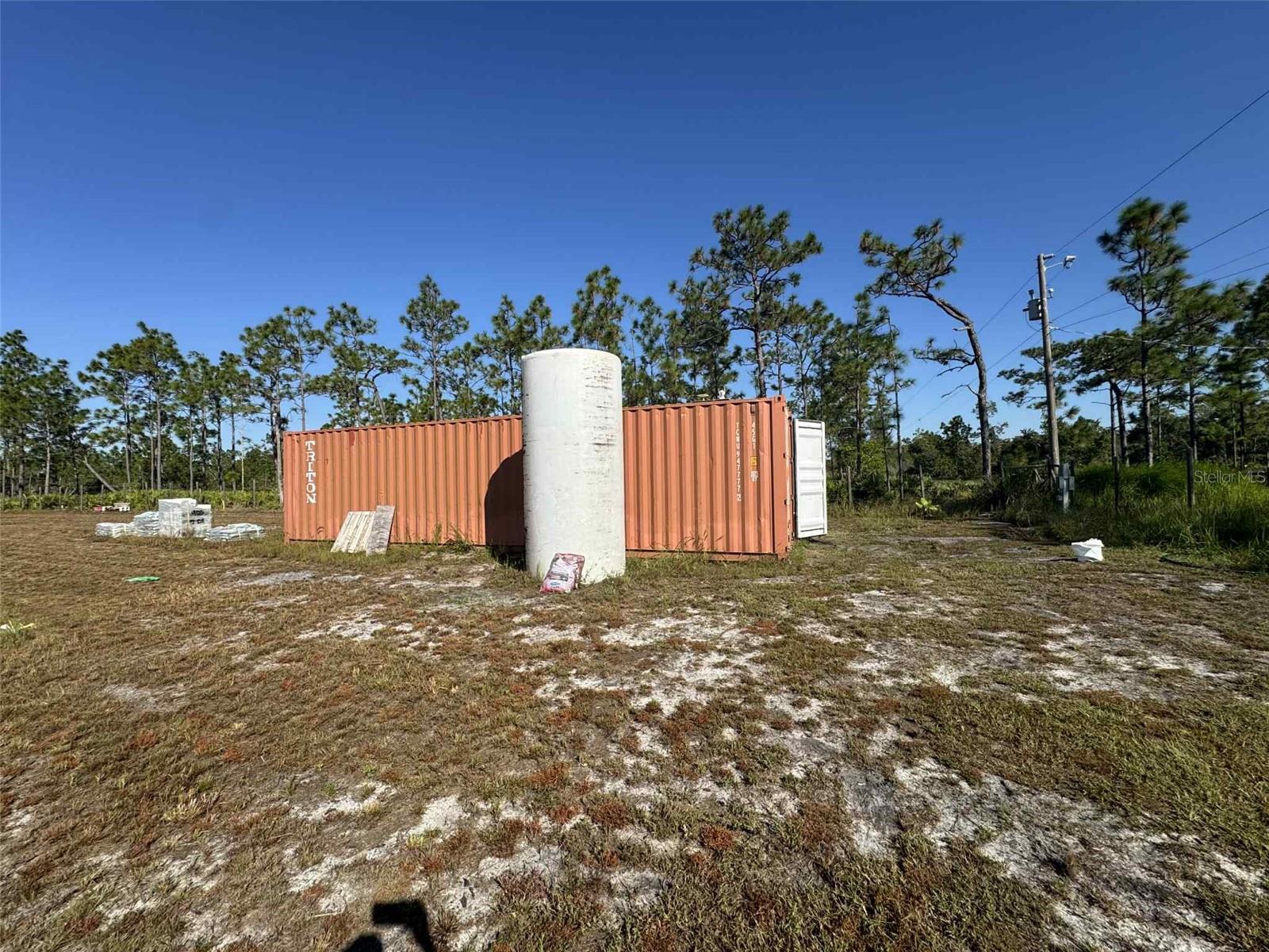 Image 8 of 17 For 61681 Krazy Court