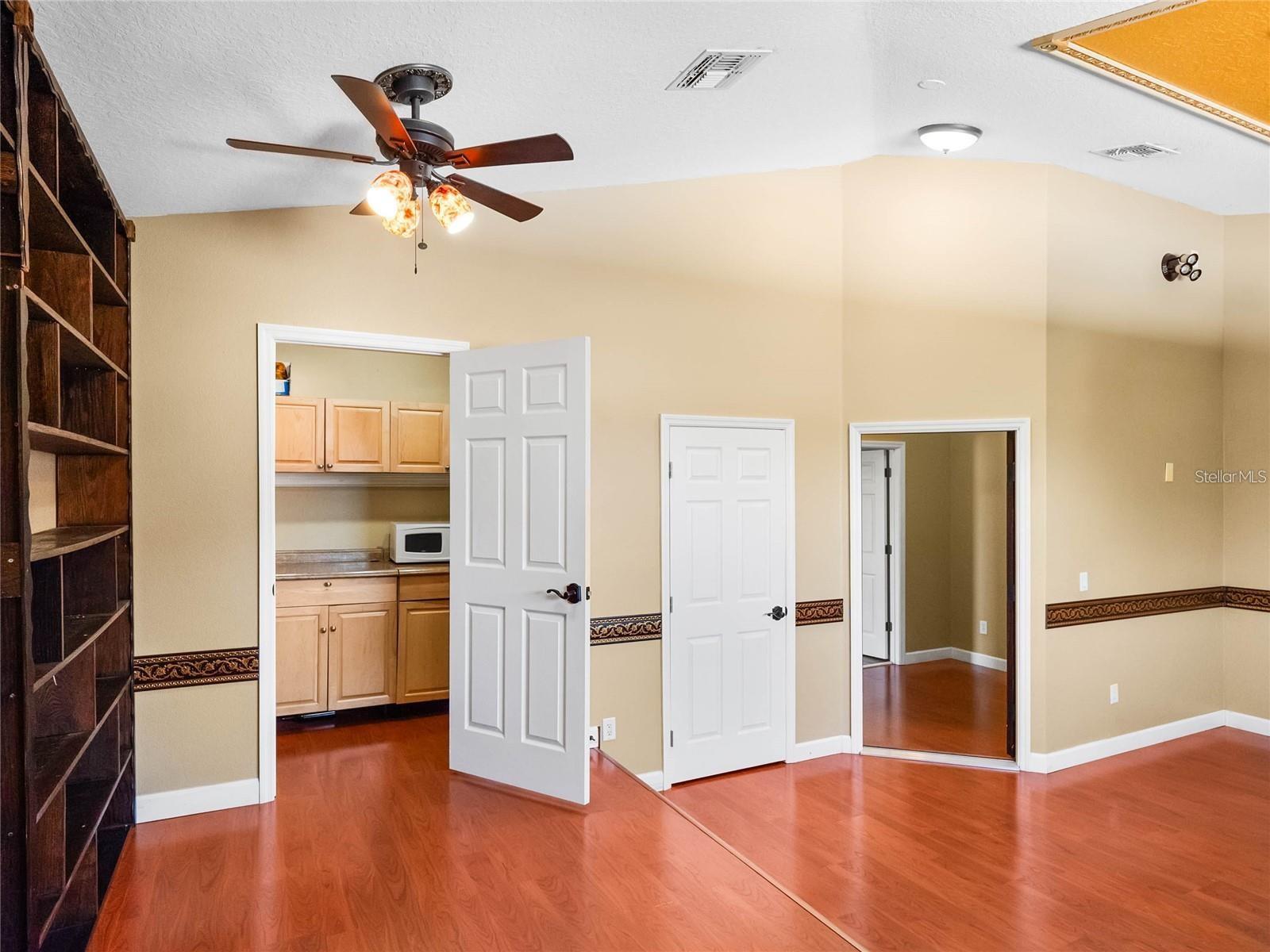 Image 17 of 32 For 3934 Marietta Way