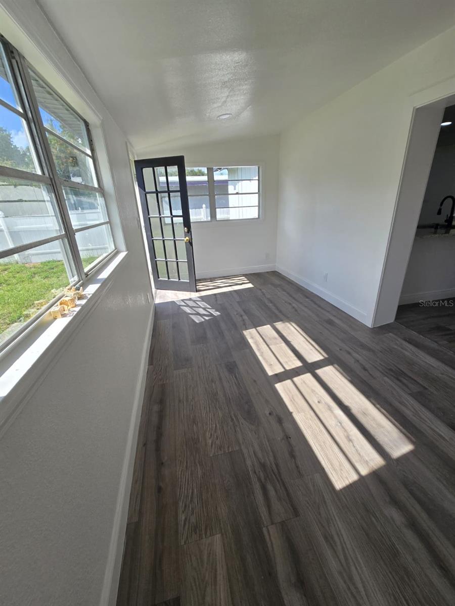 Image 22 of 41 For 1232 Elinore Drive