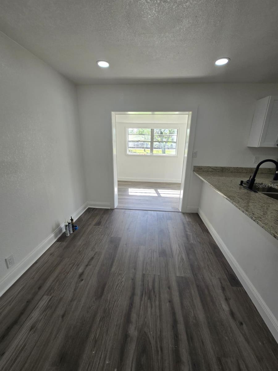 Image 7 of 41 For 1232 Elinore Drive